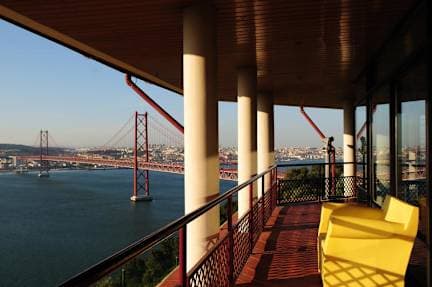 HI Almada – Pousada de Juventude