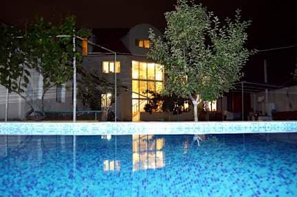 Tunduk Hostel