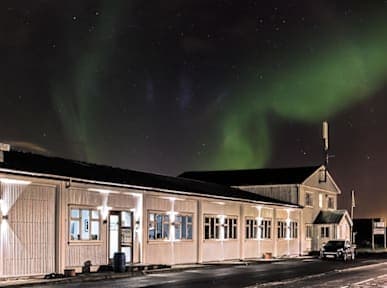 Bakki Hostel & Apartments